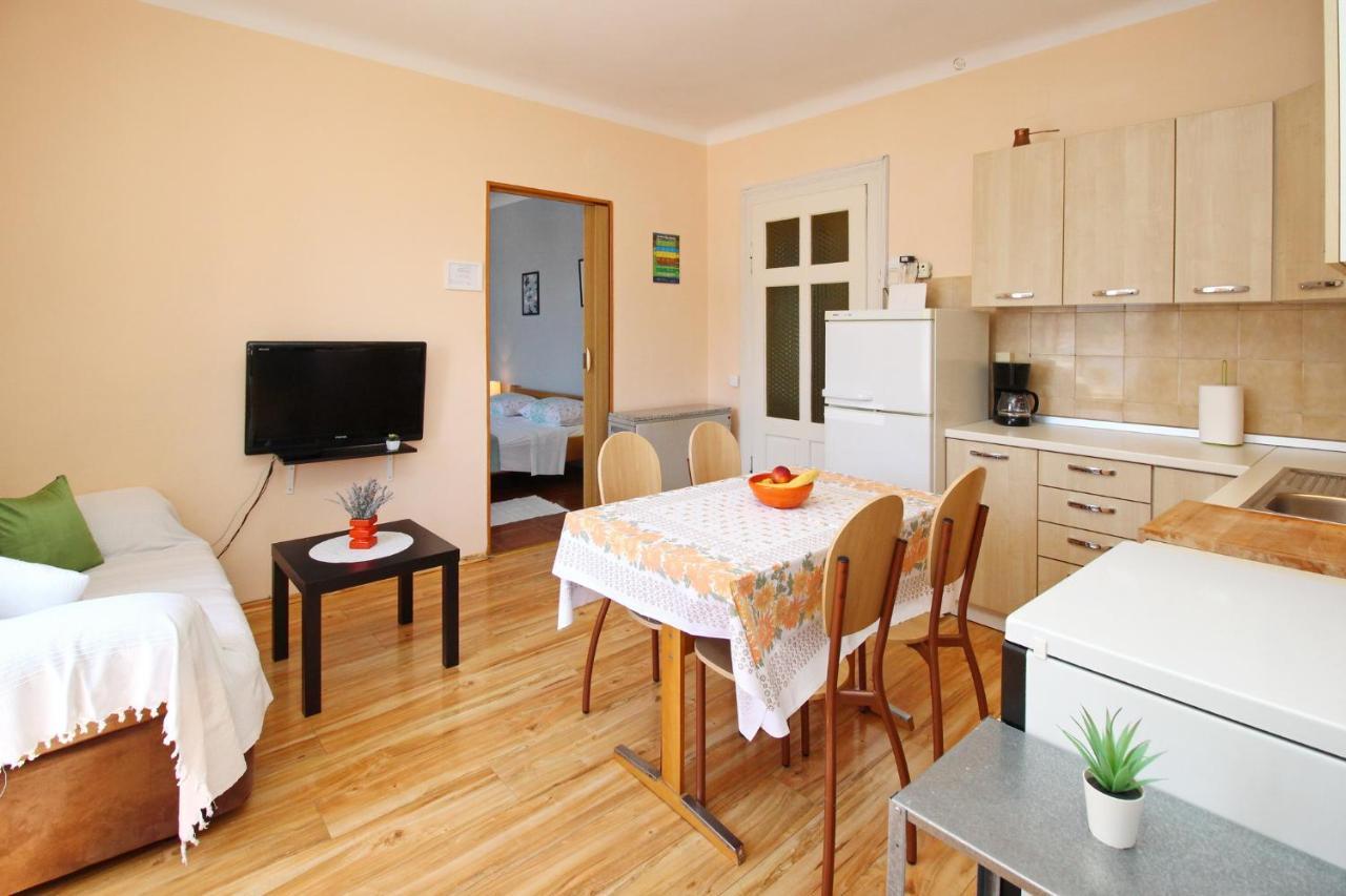 Apartment Kalcic Baška Exterior foto